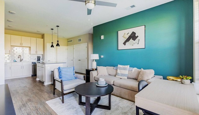 Landing | Incredible 2BD, Pool, Gym