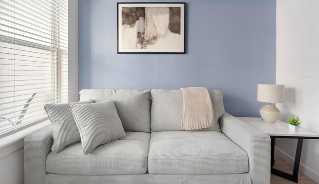 Landing | Modern 1BD, Clubhouse, Gym
