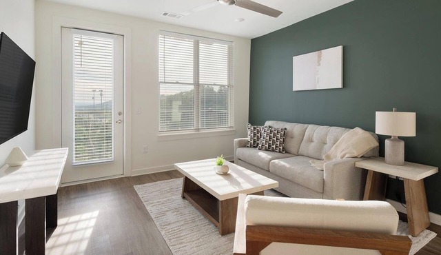 Landing | Modern 2BD, Gym, Clubhouse