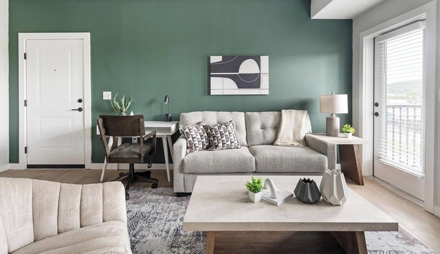 Landing | Modern 2BD, Gym