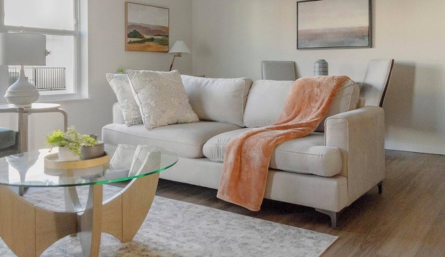 Landing | Spectacular 2BD, Pool, Courtyard