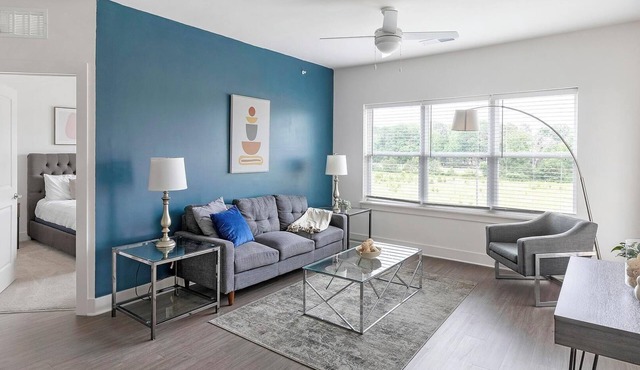 Landing | Spectacular 2BD, Pool, Gym