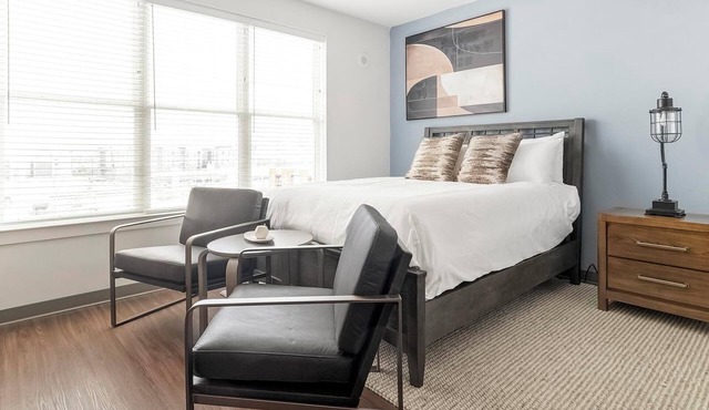 Landing | Spectacular Studio, Pool, Yoga Studio