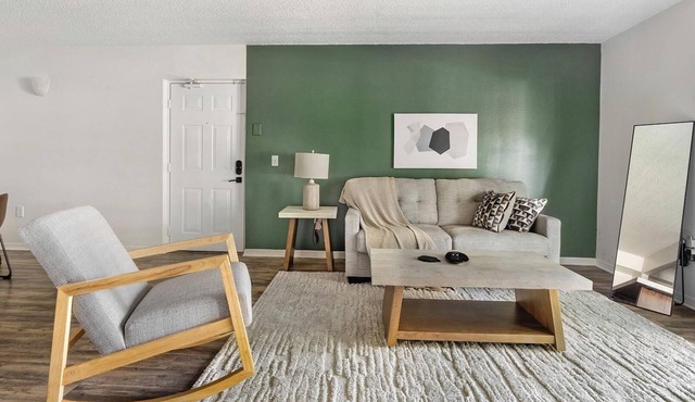 Landing | Spectacular 2BD, Gym, Clubhouse