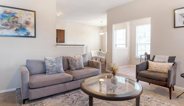 Landing | Stunning 1BD, Pool, Tennis Court