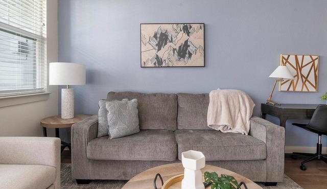 Landing | Stylish 1BD, Clubhouse, Pool