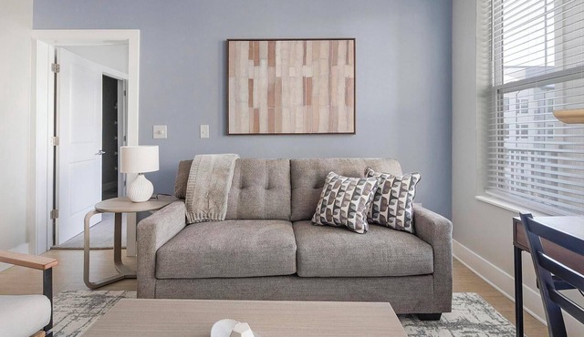 Landing | Stylish 2BD, Gym, Courtyard