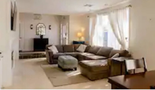 Large New Orleans Gem w POOL
