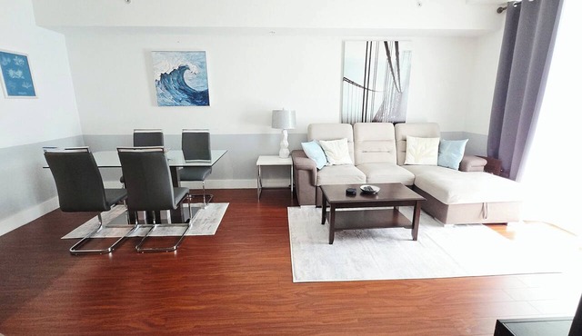 Larger 1 bdrm 1.5 bath! Casa Costa 3/4mi beach pool/gymBoynton Beach 2queenbds