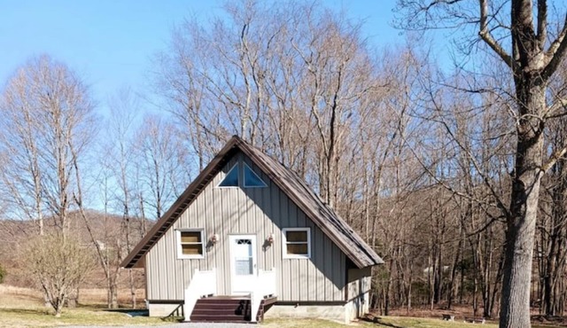 "Lazy At the Lake" 2 BR Chalet