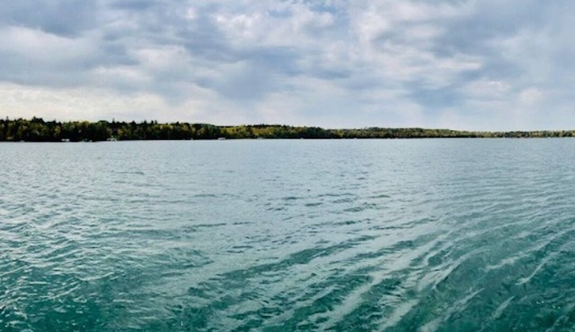 Leech Lake/Walker Must See! Peaceful Lakefront 3 Bedroom Cabin