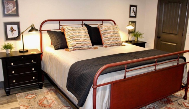 Lockesburg Loft 1 bed 1 bath