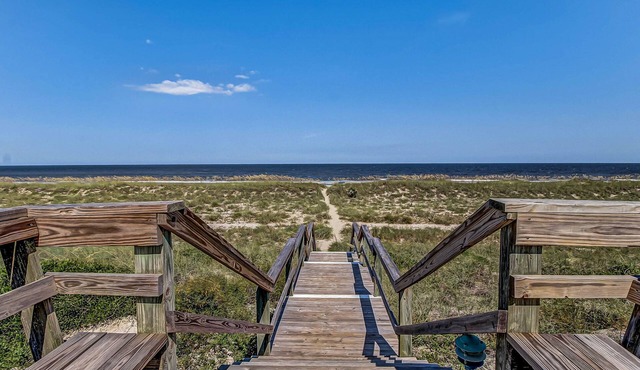 Lovely Home in Summer Beach Village - Steps to Beach & Community Pool