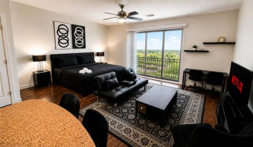 Luxe Nest | King Studio Downtown 2B