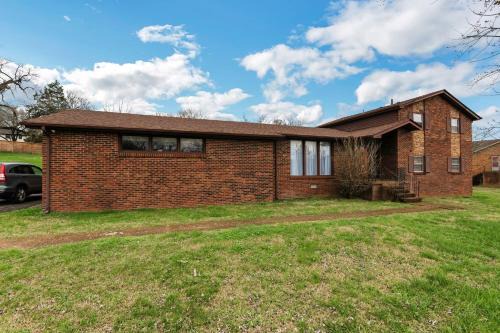 Luxurious 4BR home Pet friendly