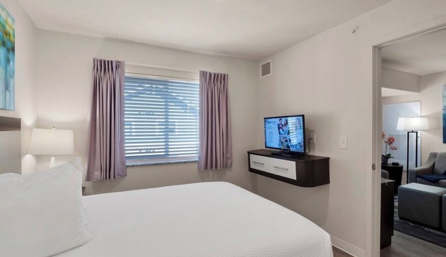 Luxury 2BR Apartment in Fabulous Charlotte