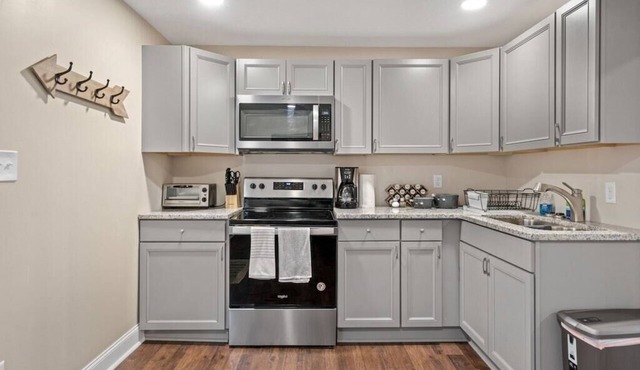 Luxury 2BR Townhouse near WKU & Mammoth Cave!