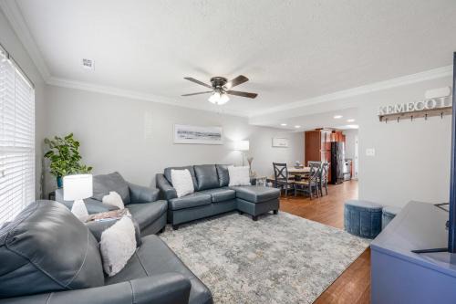 Luxury 3BR Retreat l 5 Min to Liberty University l King Beds & Free Parking