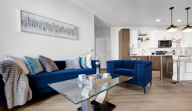 *Luxury Blue Diamond*