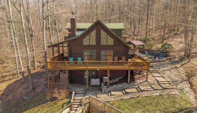 Luxury Deep Creek Lake Cabin Sauna Hot Tub Arcade Fire Pit Pet Friendly