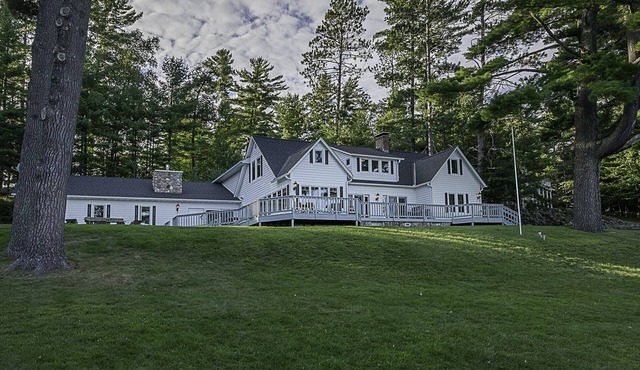 Luxury Historic Eagle River Chain Lake Estate *Summer Fri to Fri Only*