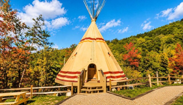 Luxury Smoky Mountain Glamping Tepee Near Dollywood, Resort Pool & Fireplace