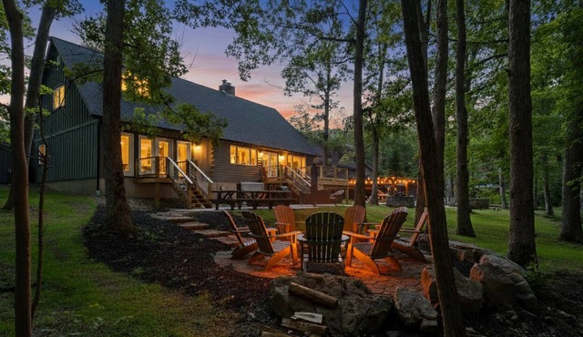 Magnolia Dock Slip Dog Friendly Hot Tub Fire Pit