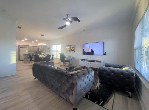 Majesty - Work Friendly & Near Downtown