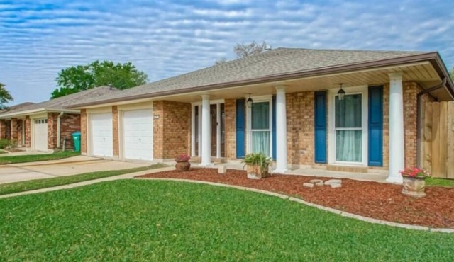Memorable 1 Bedroom luxurious house.