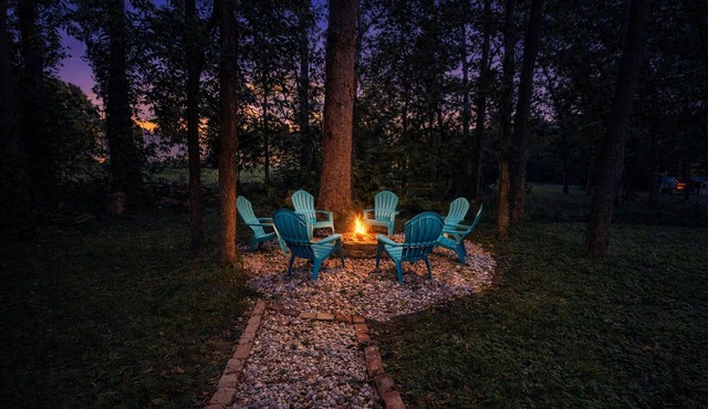 Midnight Lexington Newly Remodeled Designer Stay
