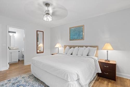 Minutes to Downtown Park & Zoo Trendy at Hoyt