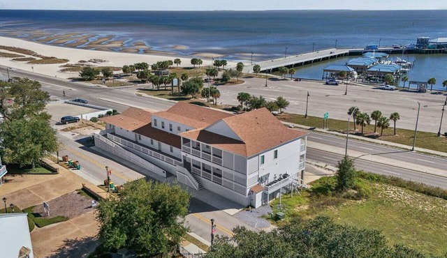 Mississippi Gulf Coast Basecamp-Central Location