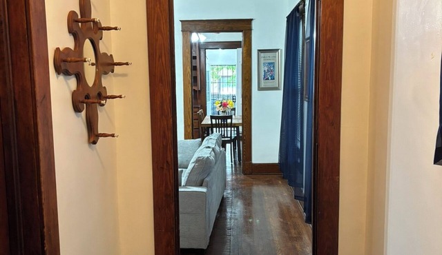 Modern 3BR Suite + Office Close to ISU
