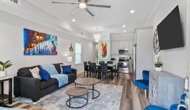 Modern 5BR/5BA | New Build, Parking & Prime Spot