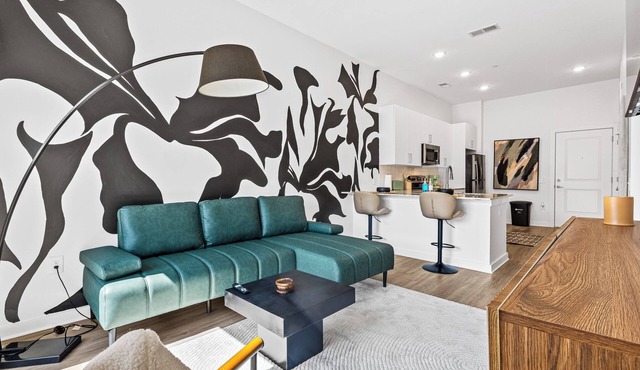 Modern Apt in Grant Park Steps from BeltLine with Free Secure Garage Parking