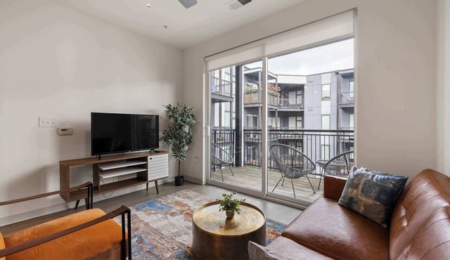 Modern Nulu 2BR CozySuites 09