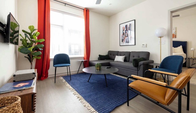 Modern Nulu 2BR CozySuites 02
