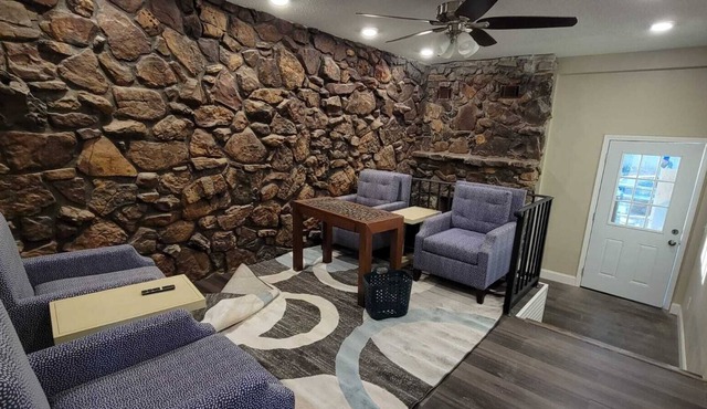 Modern Southern Vast Estate on 2 acres