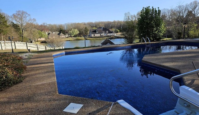 MONTHLY STAYS-Breathtaking 8 BR Retreat with Private Pool, Lake View, & Backyard
