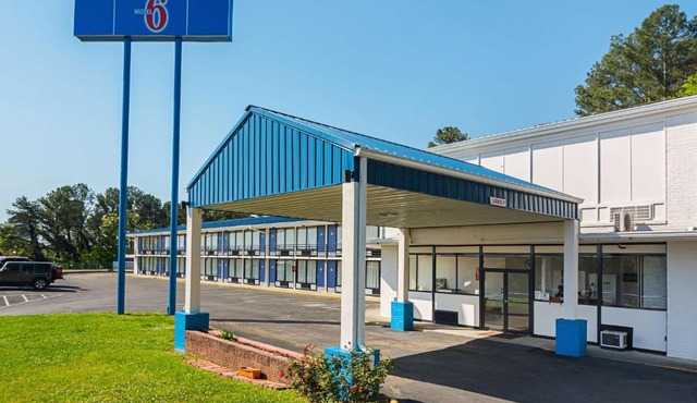 Motel 6-Cleveland, TN