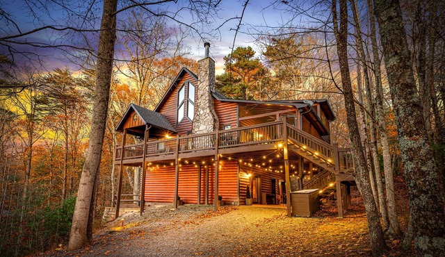 Mountain Views - Hot Tub, Fire Pit, Game Room, Wi-Fi, Outdoor Games! Min to BR