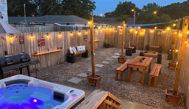 Nations Retreat | HOT TUB, Games, & Backyard Fun