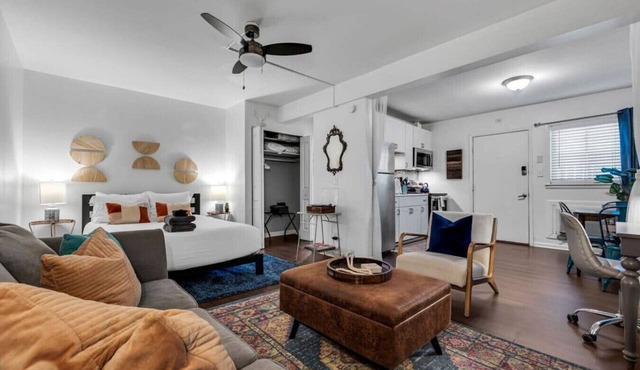 Near 12th South | Pool | 3 mi. to Broadway