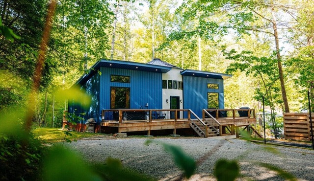 NEW KY Derby Silo | Hot Tub | 3 Kings | Yard Games