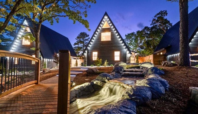 New Modern A-Frame Cabin w/Pool Near Hot Springs
