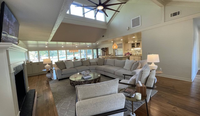 Newly Renovated! Cozy 3 Bed 3 Bath on Red Apple No. 18 Tee Box