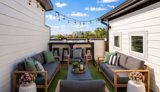 Newly Upgraded! Hillsboro Village, Walkable, Private Rooftop, Family Friendly!