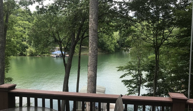 Norris Lake The Lure-Perfect Lakehouse for Families in Spacious, Deep-water Cove