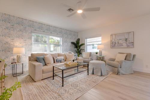 North Palm Beach Oasis w/Hot Tub - 2 Mi to Ocean!
