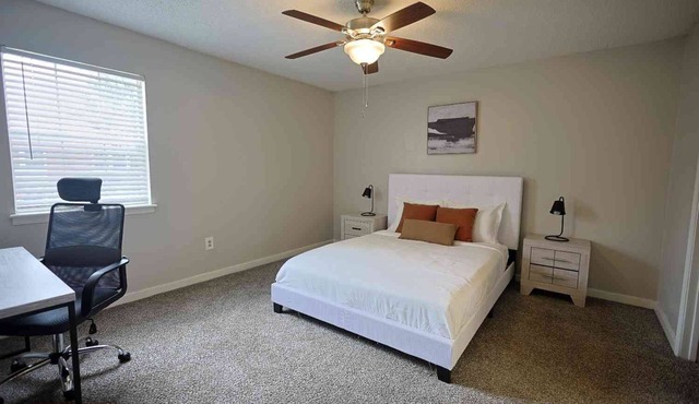 Northtown Apartments 4B I Comfy 2 Bed 2 Bath
